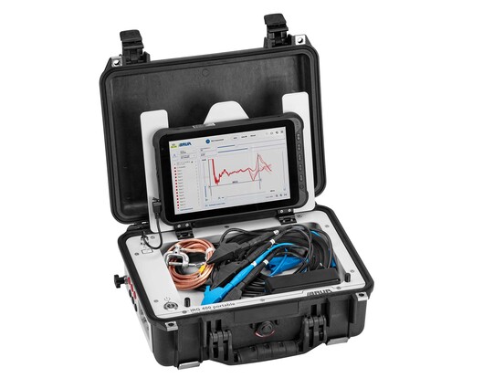 im_product_irg400portable_persp_open-case-with-tablet-on-with-accessories_1_landscape.jpg